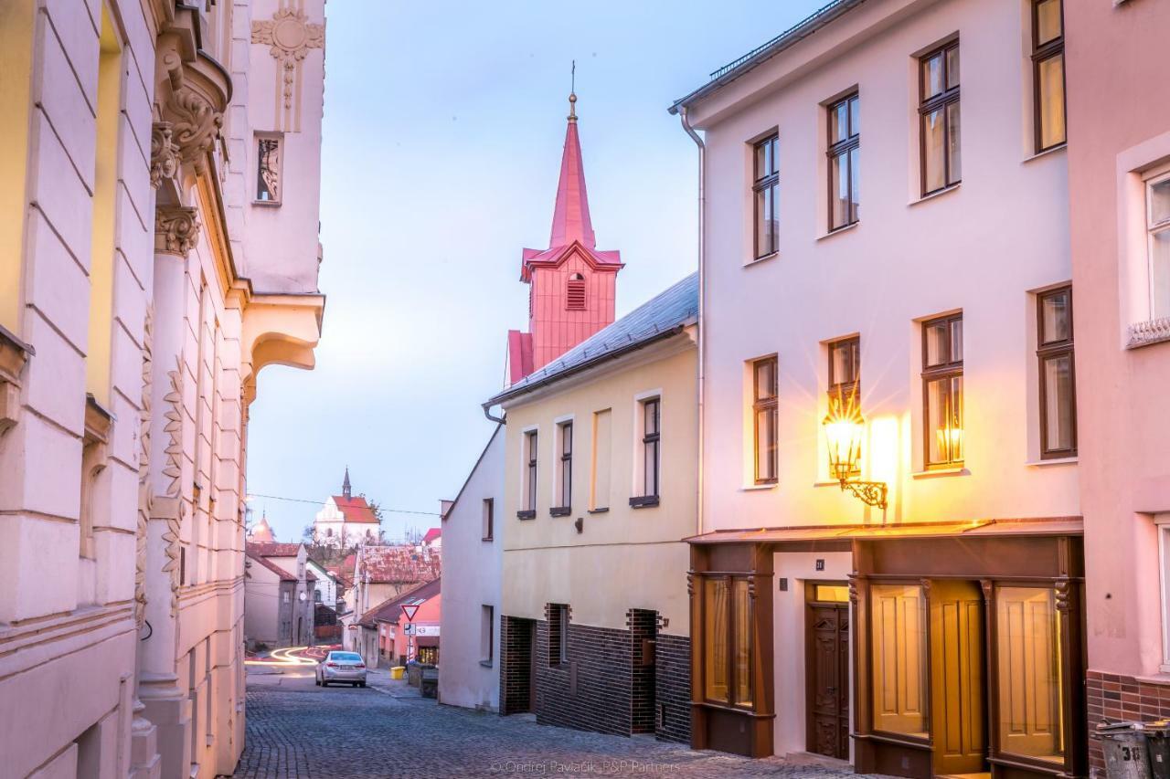 Lucerna - Dum S Dusi Pribor Lägenhet Exteriör bild